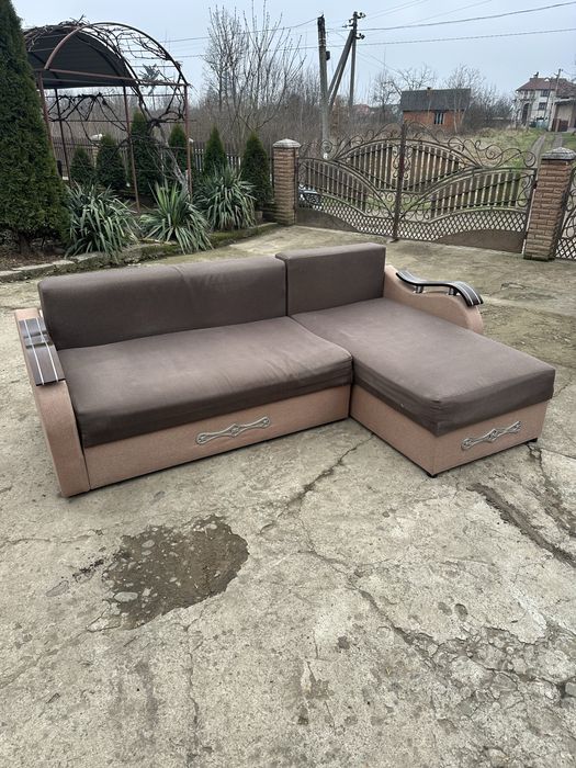 Диван кутовий.Ліжко.Мяка частина.Меблі