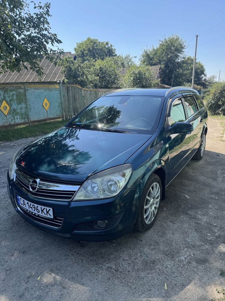 Opel Astra 1.9 SDTI в рідні фарбі