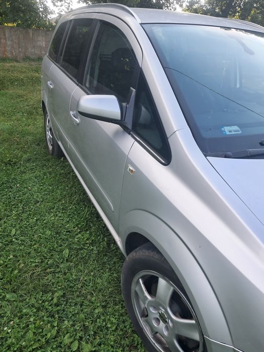 Продам опель зефіра 1,9 дізель.4600 без торгу