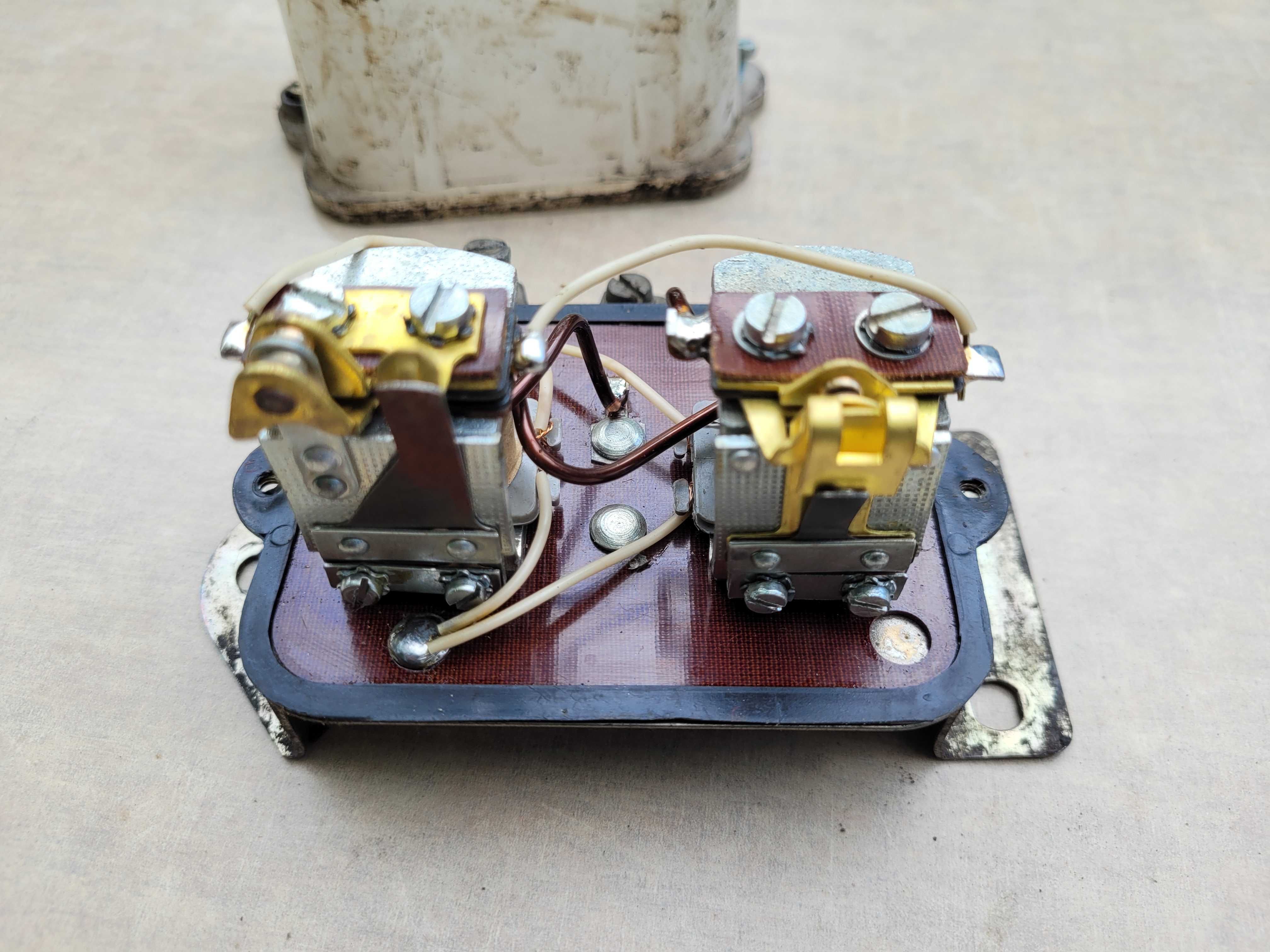 Regulator napięcia 12V RG15k ŻUK NYSA TARPAN WARSZAWA