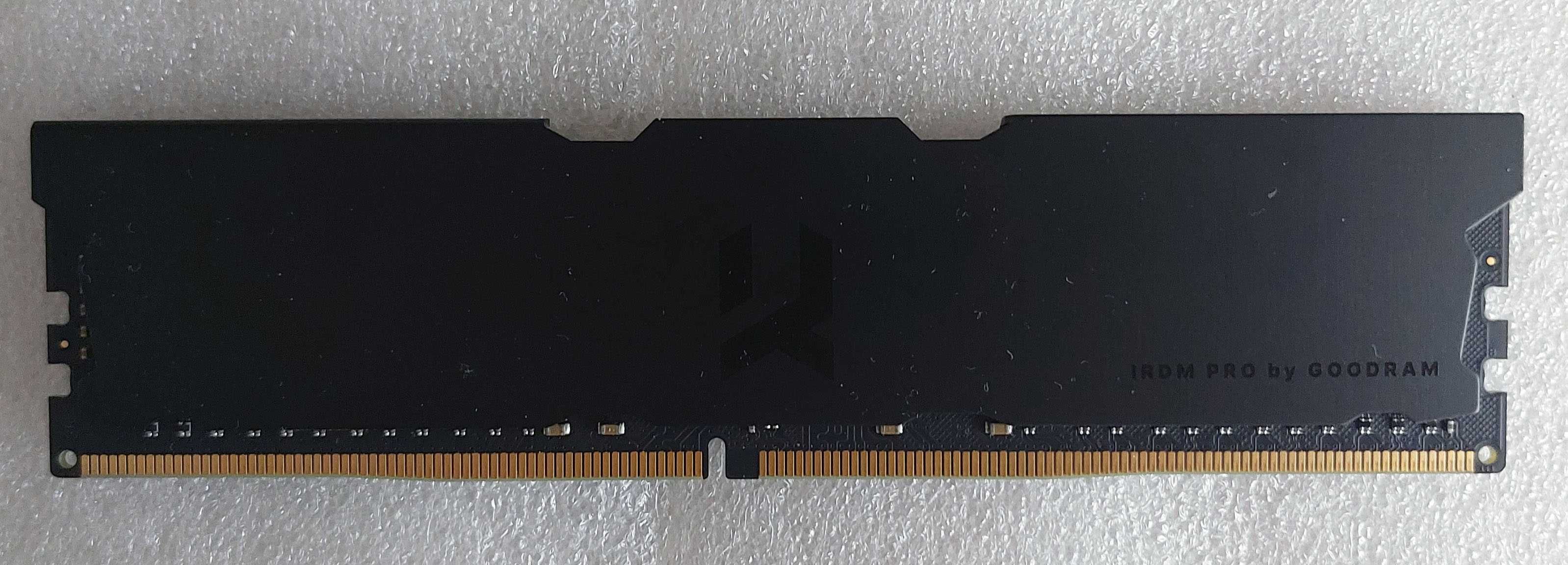Pamięci Ram GoodRam IRDM PRO Deep Black DDR4 16GB 3600MHz