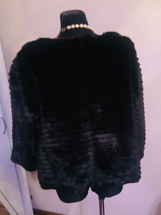 Fajne futerko  czarne
