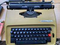 Máquina de escrever elétrica  com caixa tipo mala