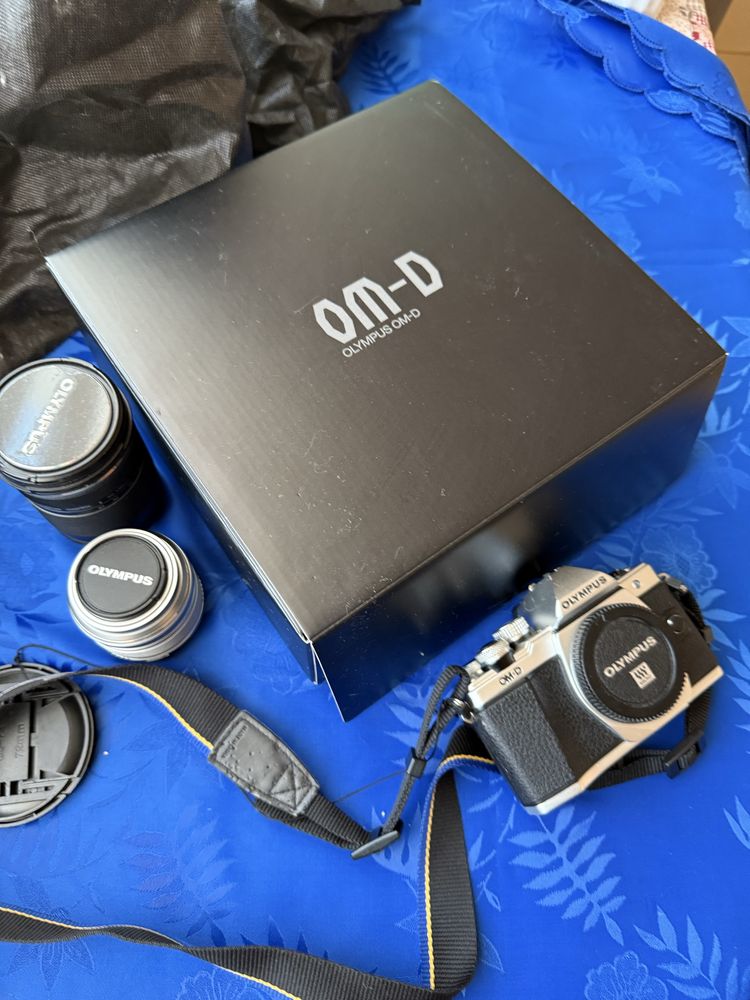 Olympus OM-D E-M10 Mark II + 2 obiektywy