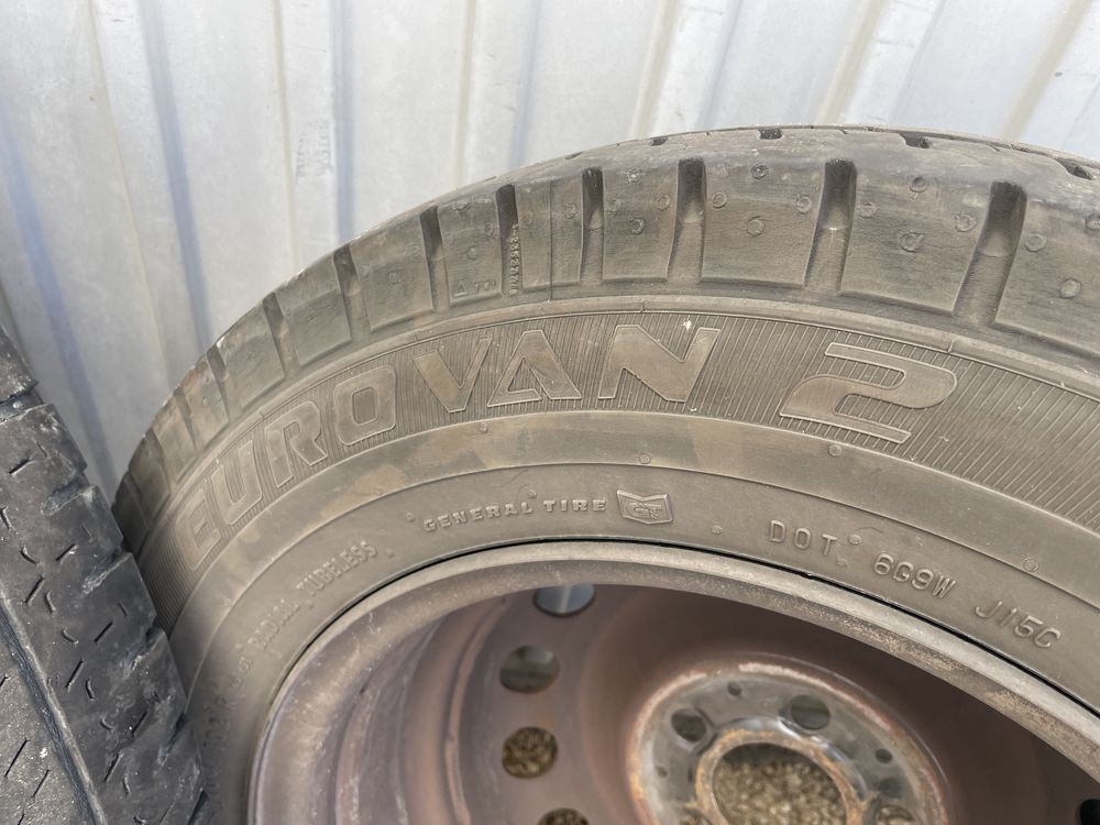 Pneus 195/70 R15 C