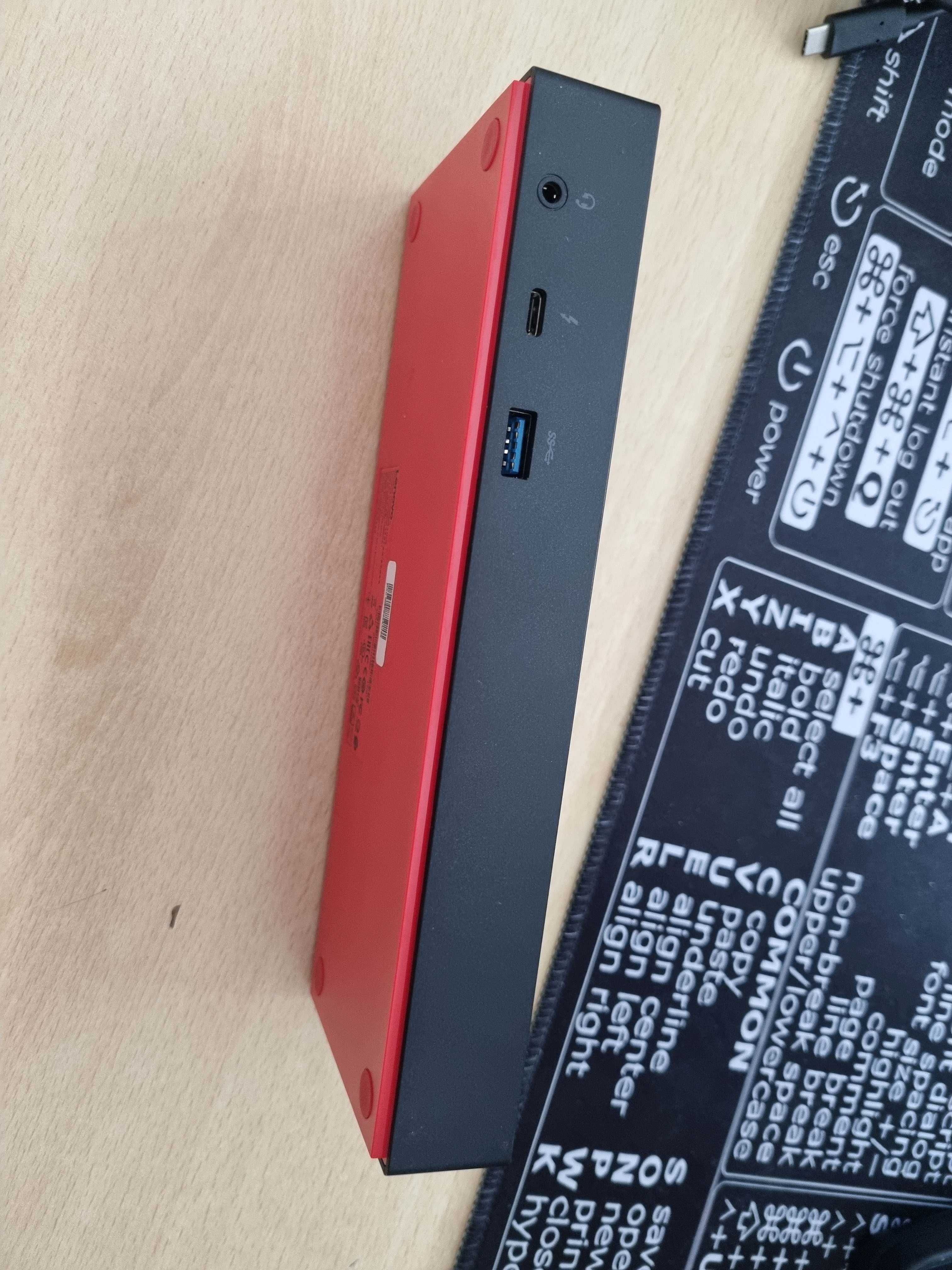 Stacja dokująca Lenovo Thunderbolt 3 Dock 40AC - kompletny zestaw