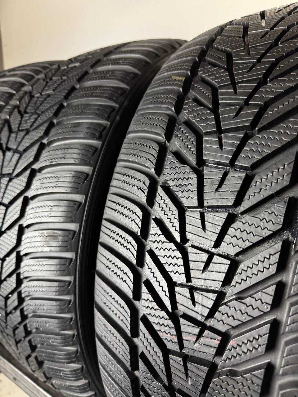 NEW! 245/40/20 R20 Hankook Winter I*Cept evo3 99W 4шт Зимова шина НОВА