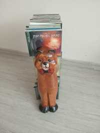 sprzedam drewniany stojak w kształcie kota na płyty CD/DVD