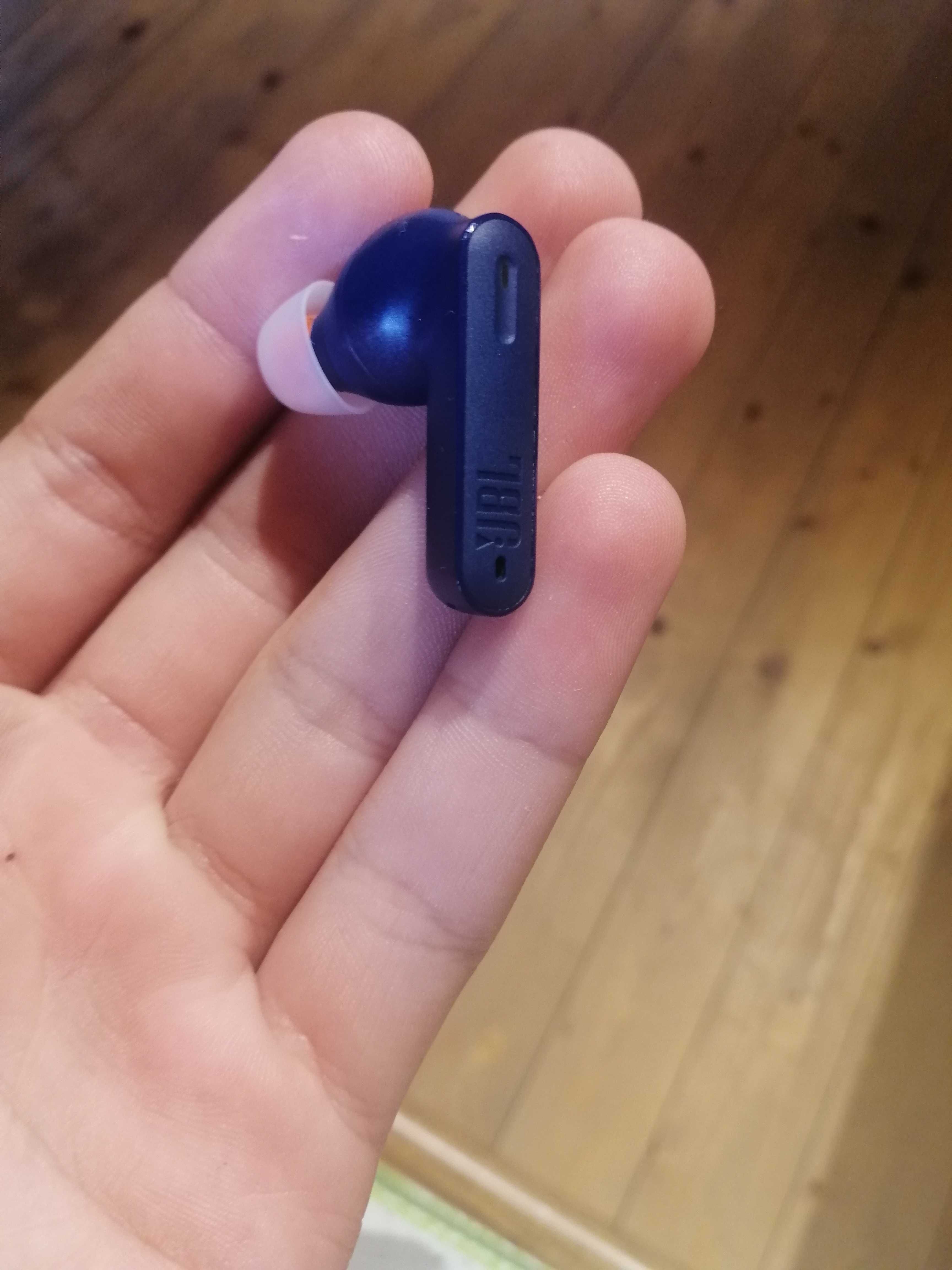 JBL Tune 230 NC TWS blue