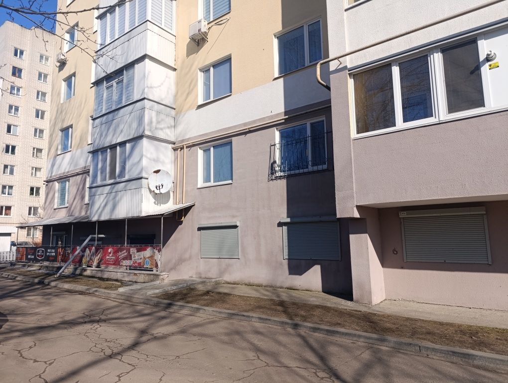 Продаж комерційного приміщення 170м цоколь, про.Миру 271в