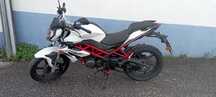 Benelli BN 125 branca