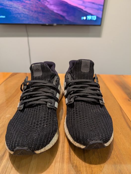 Buty Adidas Ultra Boost 4.0 Show Your Stripes Black [AQ007l62] 45 1/3