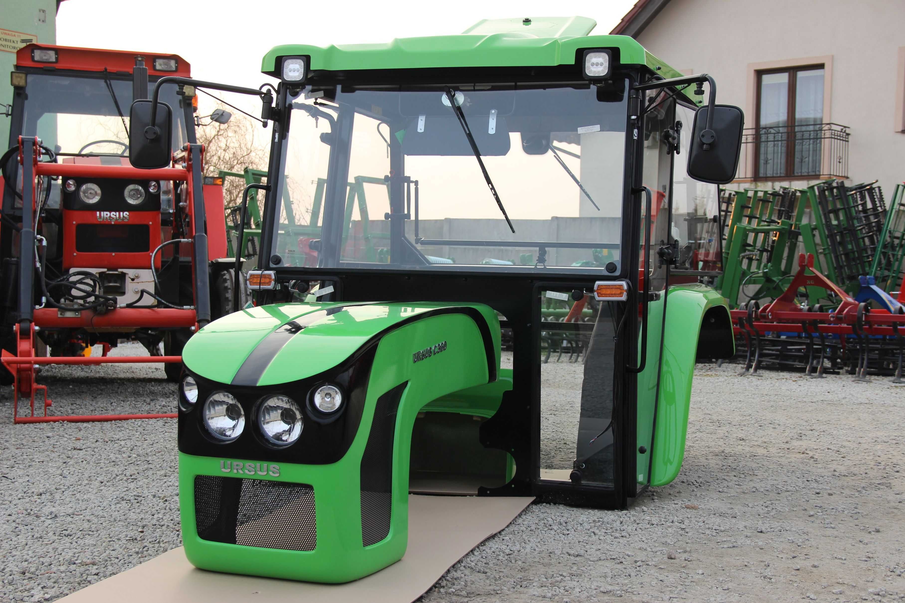 Kabina C-360 z błotnikami BTW X 2023 Naglak maska 04 kolor zielony