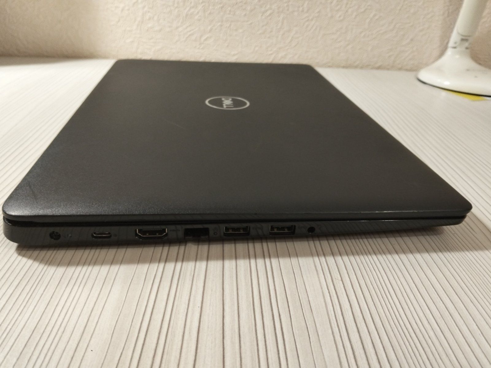 Dell latitude 3500 i5 8265u, FHD, 8gb ddr4, 256ssd.