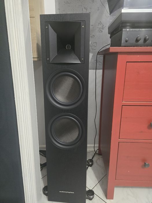 Audiosymptom i8 carbon black jak nowe