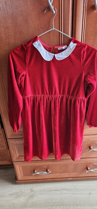 Sukienka czerwona świąteczna dla dziewczynki rozmiar 140