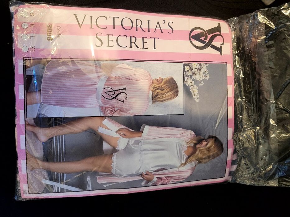 Pizamka komplet Victoria Secret