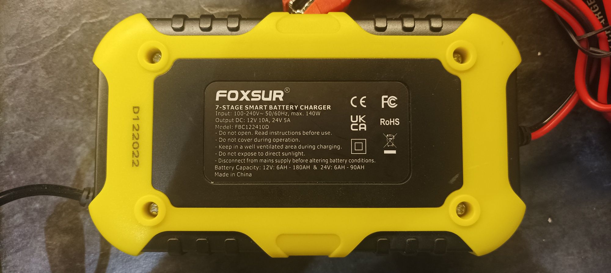 Зарядний пристрій FOXSUR FBC122410D 12v 10A/ 24v 5A