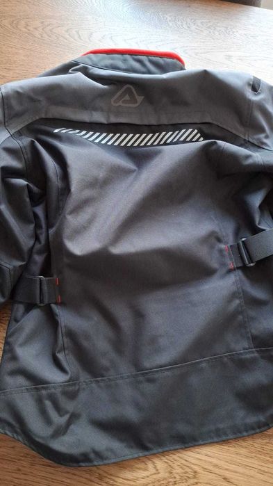 Casaco de Mota Acerbis – M – Excelente Oportunidade