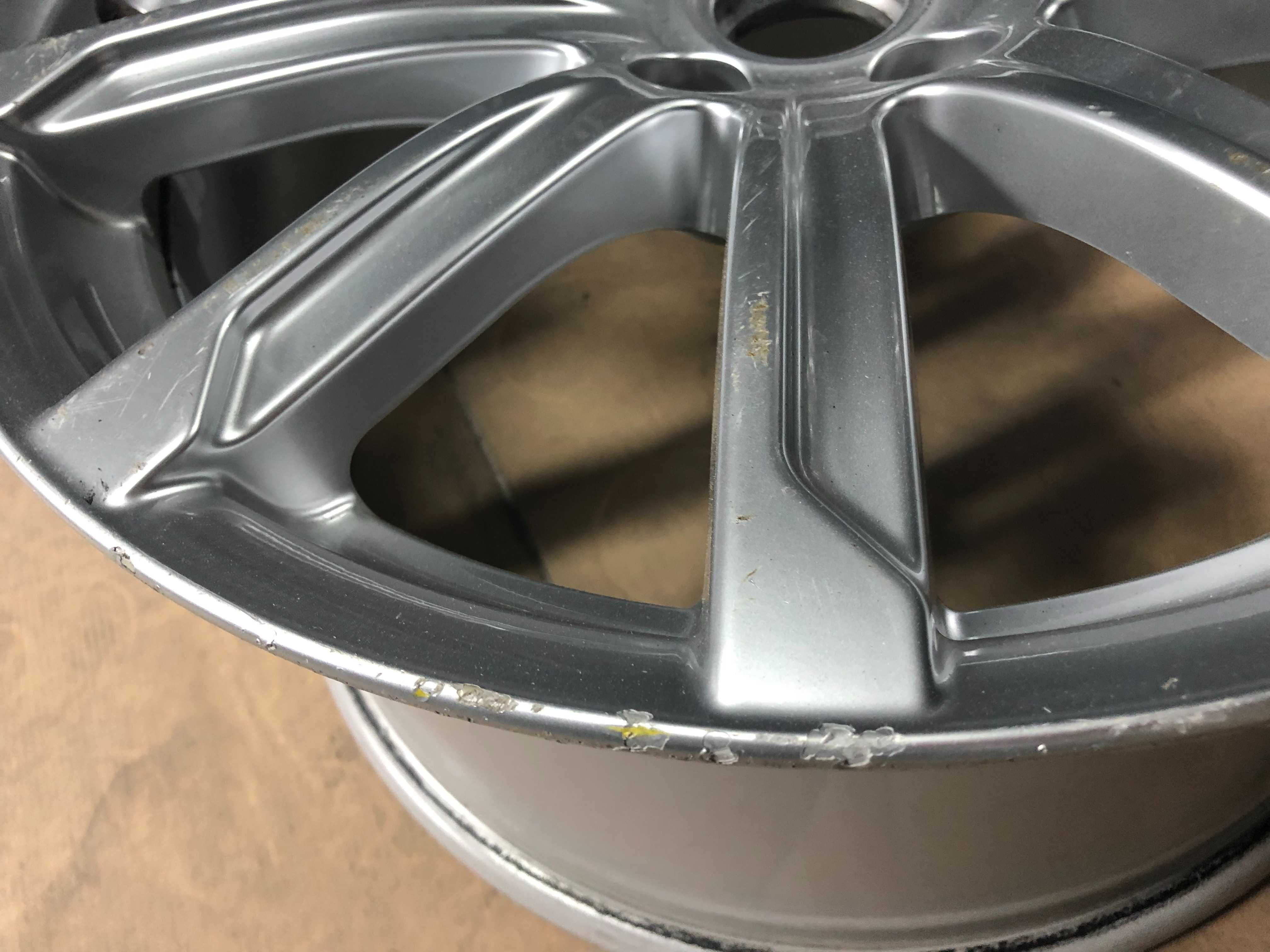 Felga pojedyncza Audi OE 9Jx18" ET52 8J0