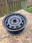 Felgi stalowe 13 z oponami zimowymi 175/70 R13