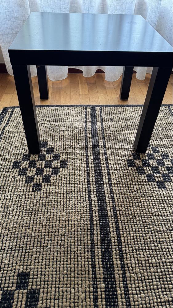 Mesa quadrada ikea