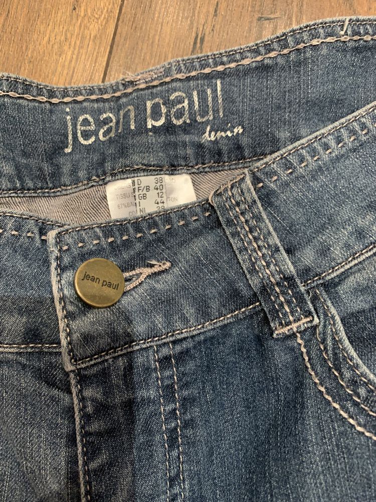 Damskie spodnie jeansowe firmy Jean Paul