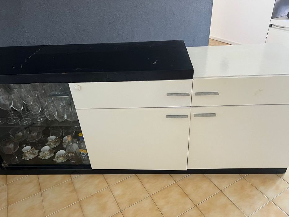 Aparador sala preto e branco