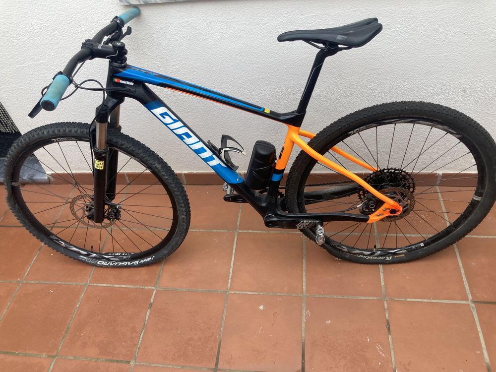 Bike btt carbono roda 29” poucos muito poucos kms