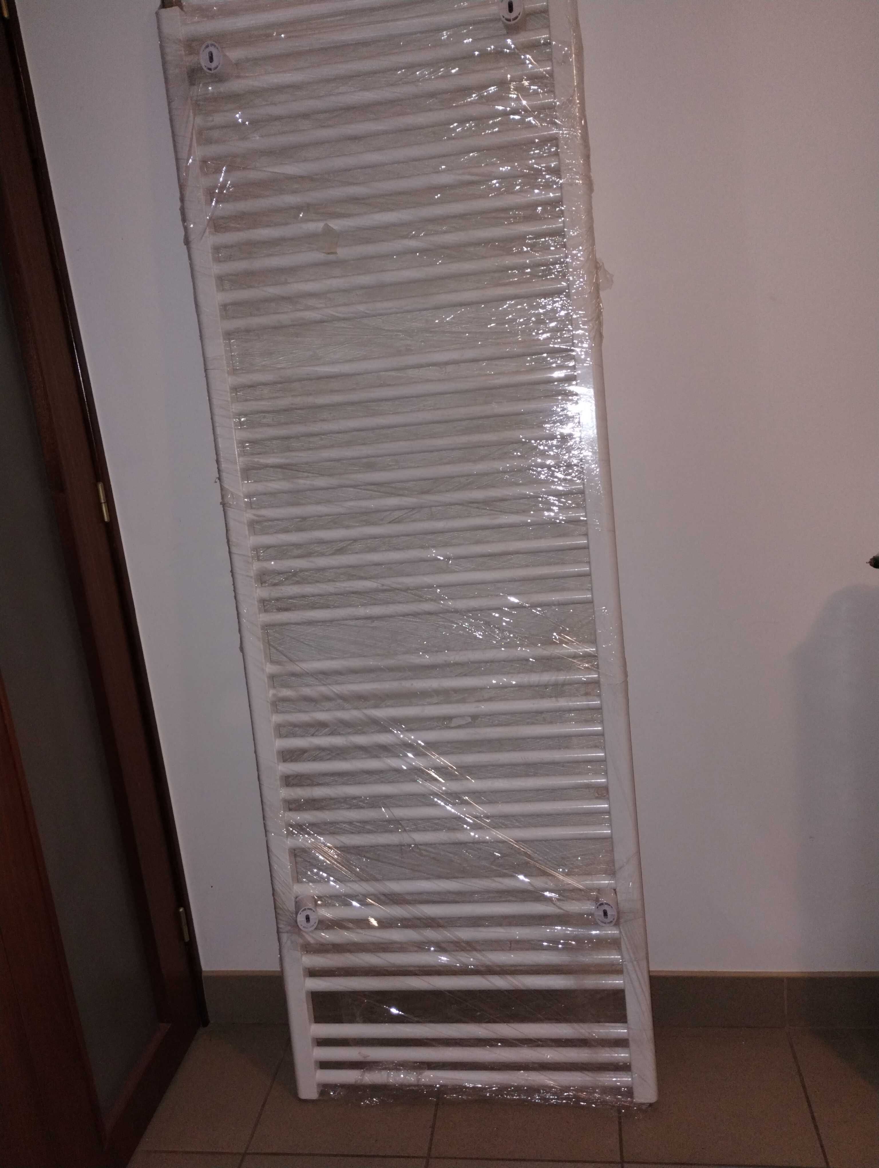 grzejnik ścienny 60x177