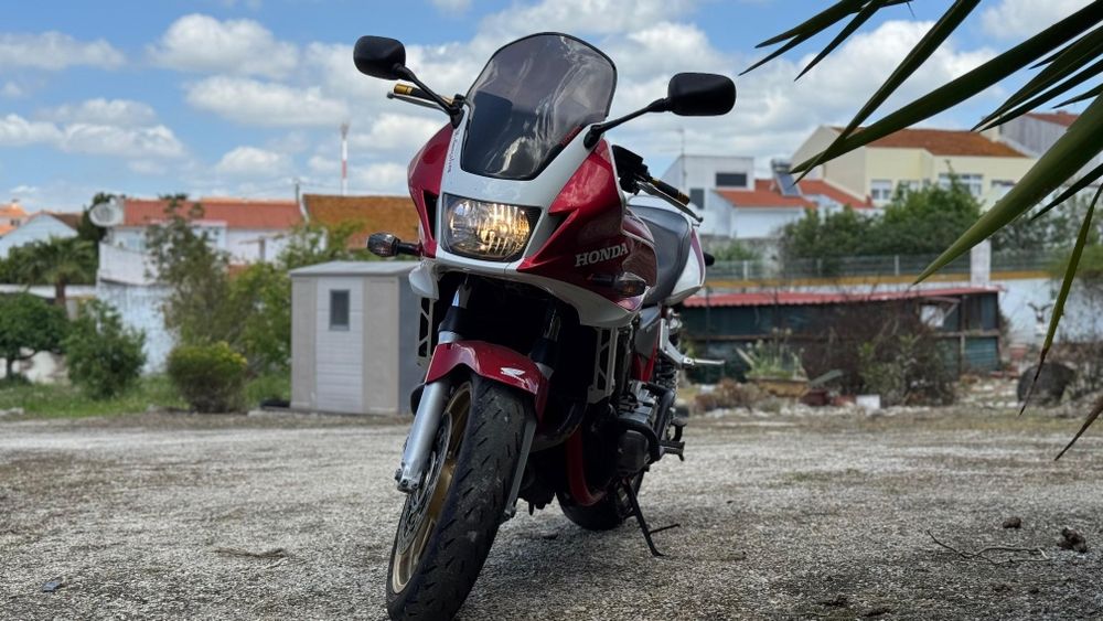 Moto Honda Bol d’Ord 1300cc - 2007

Vendo moto Honda Bol d‘Ord 1300, a