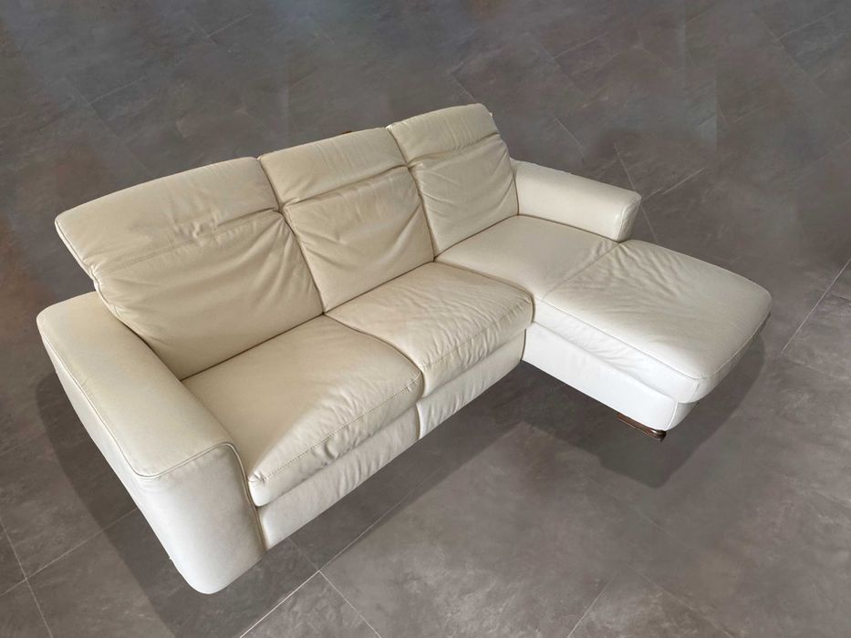 Sofa-cama em pele de alta qualidade. Produção - Itália
