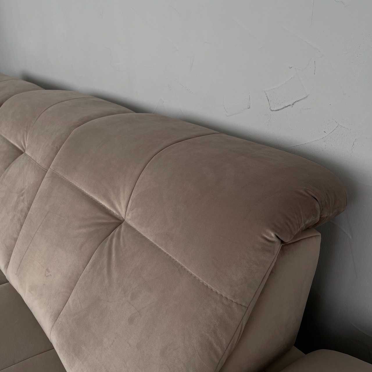 Велюровий розкладний диван Німеччина