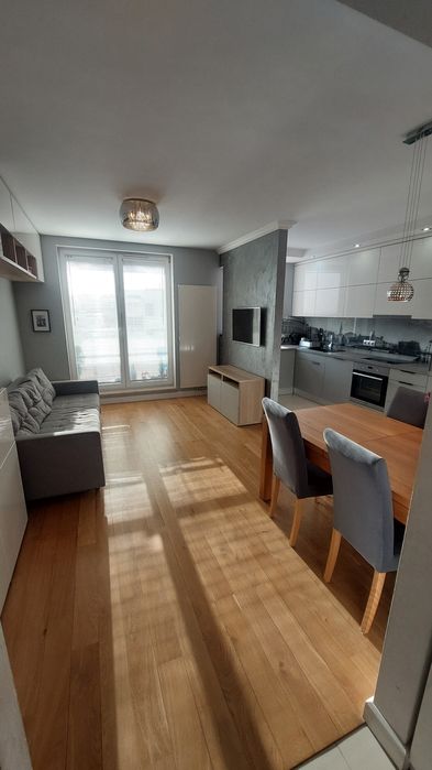 Do wynajęcia b. ładne 3-pok mieszkanie i 60 m2, ul Strumykowa 35.