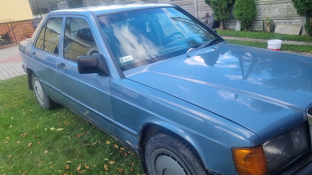 Mercedes-Benz W201 190D