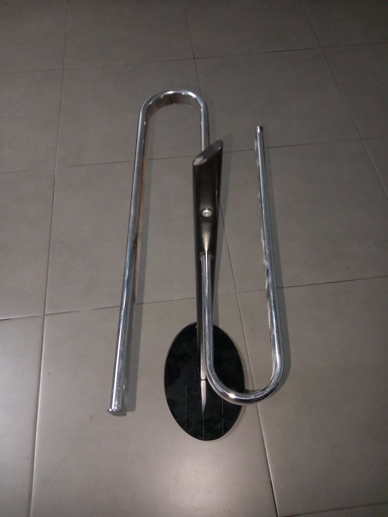 Toalheiro de casa de banho