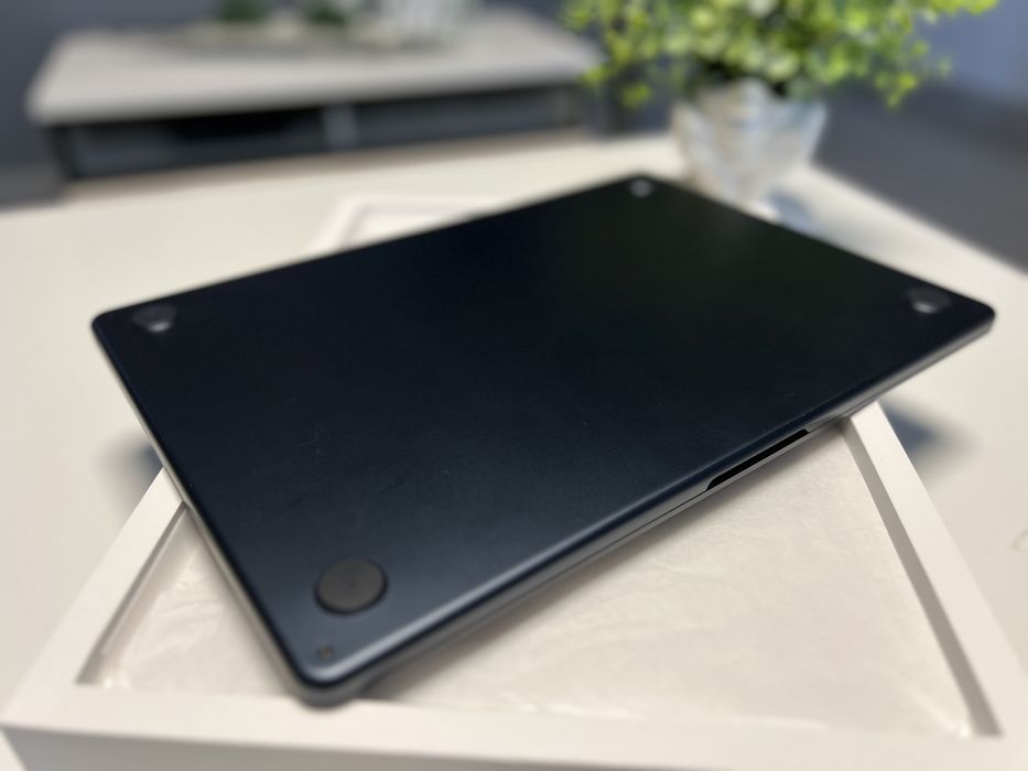 Apple Macbook Air 15 M3 16 GB RAM 256 SSD gwarancja + case