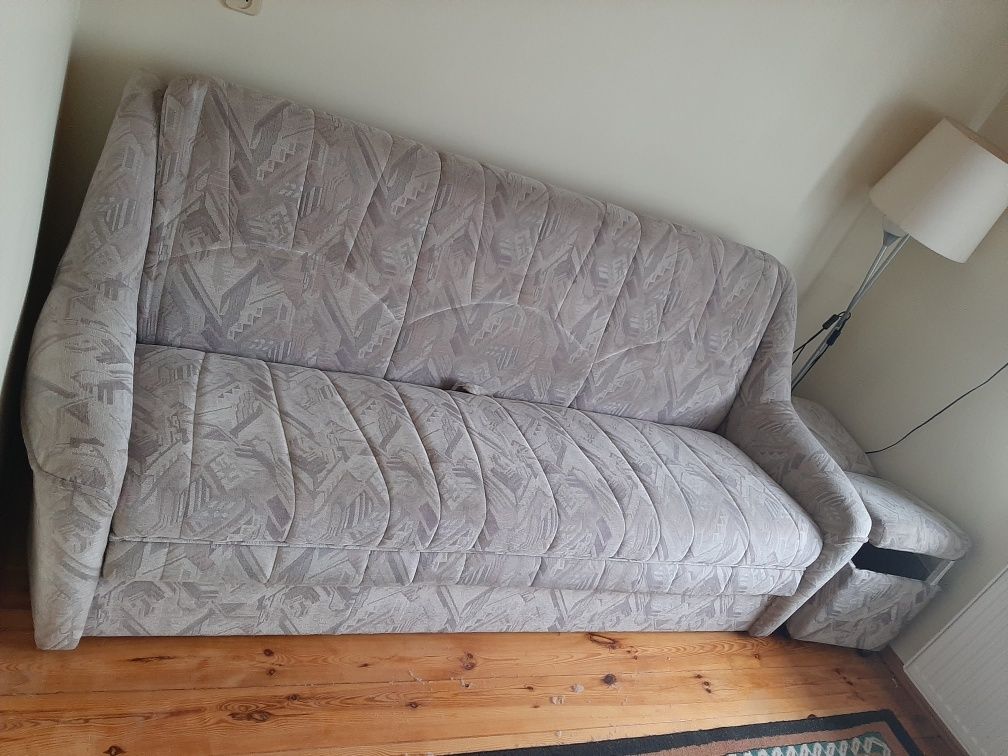 Sofa/kanapa plus 2 pufy