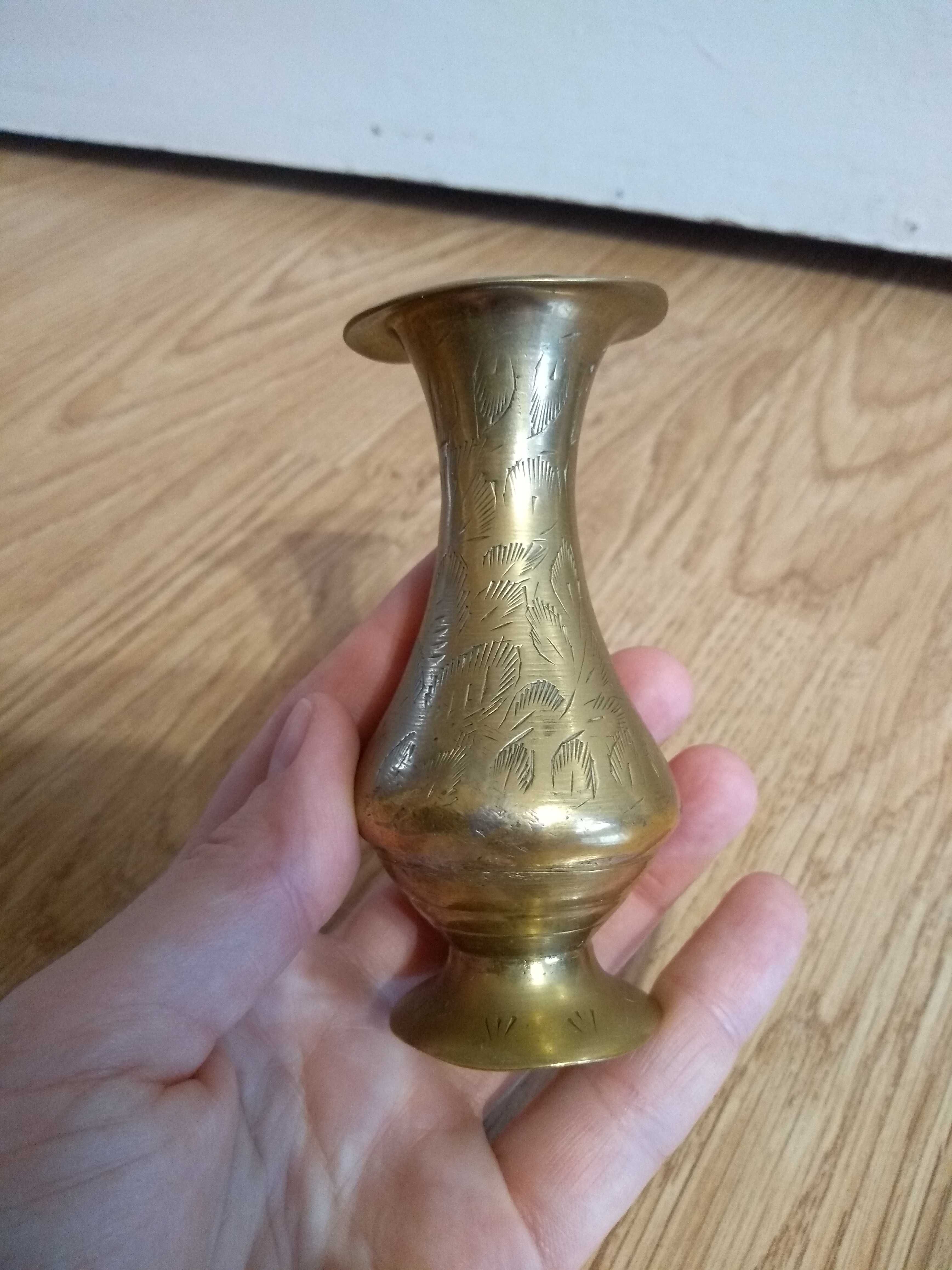 Wazonik z mosiądzu ok. 10 cm