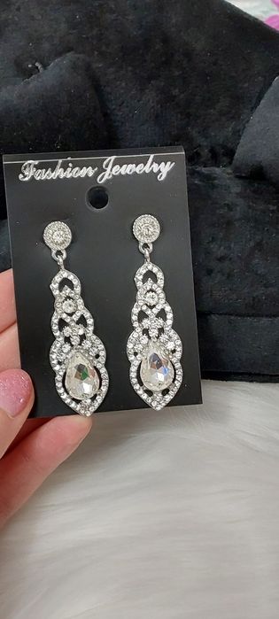 Zjawiskowe kolczyki ślubne cyrkoniowe