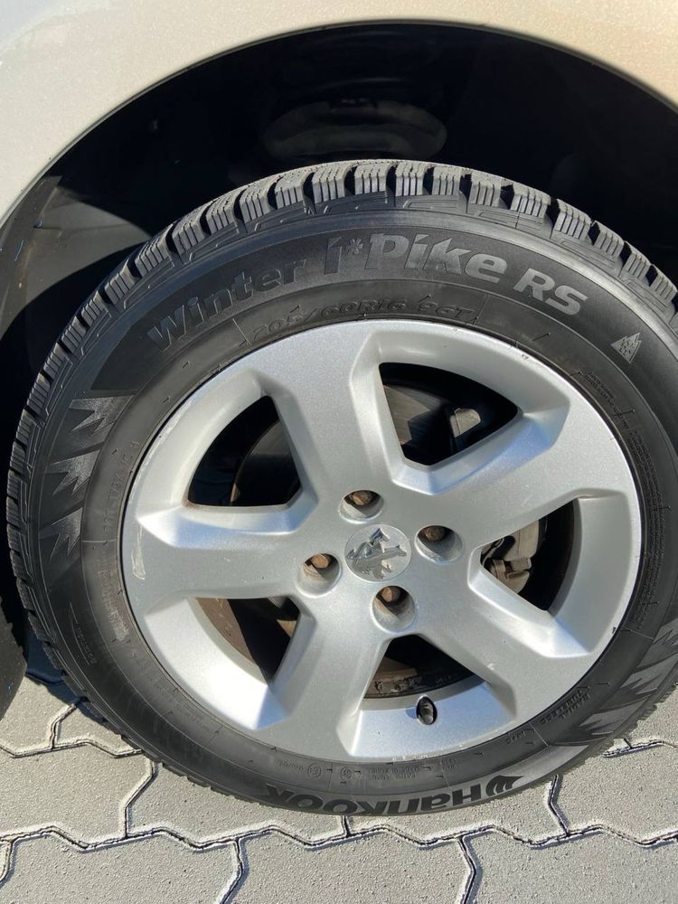 Peugeot partner tepee офіційне авто