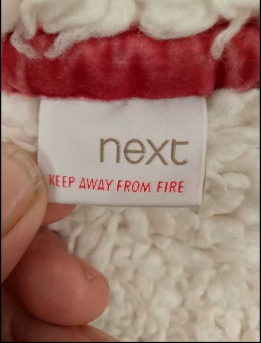 Кофта на хлопчиків утеплена з капюшоном.