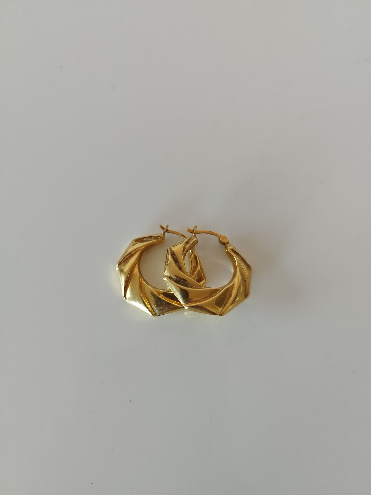 Argolas em ouro de 19,2kt
