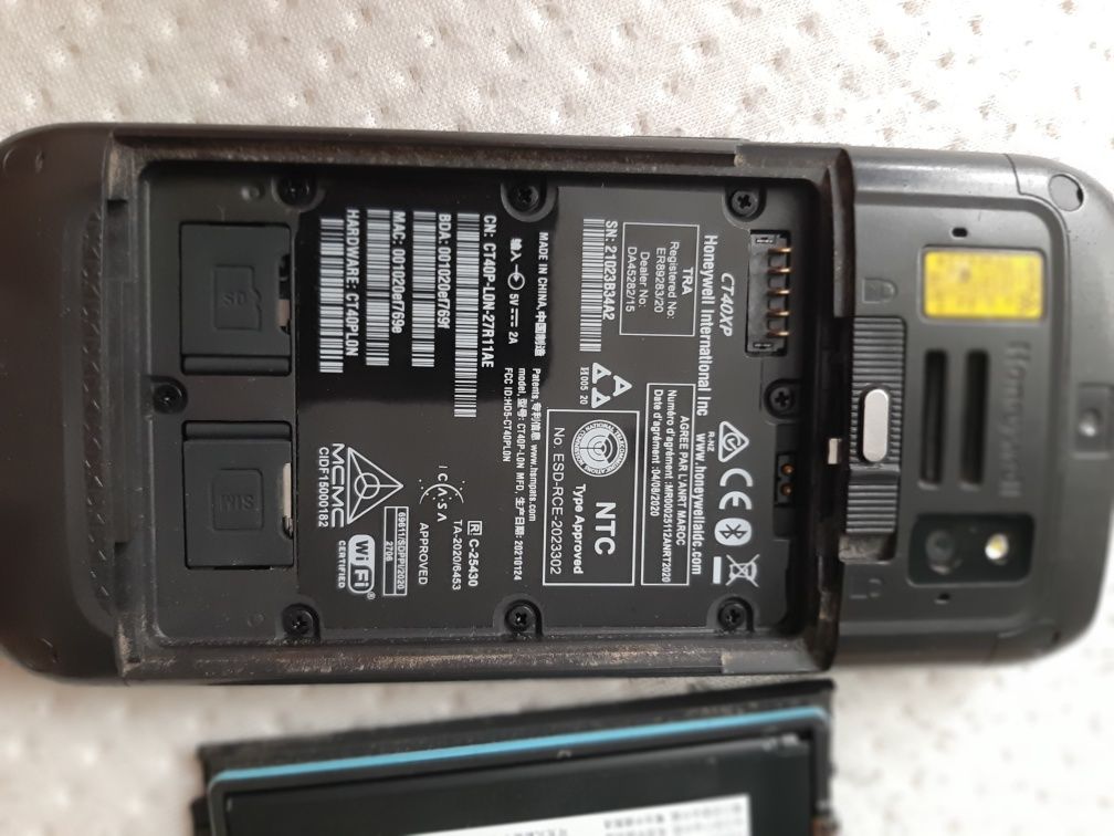 Skaner kodow  kreskowych Honeywell z funkcja telefonu mozna dzwonic