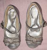Серебряные туфли на девочку  Pampili 26 размер