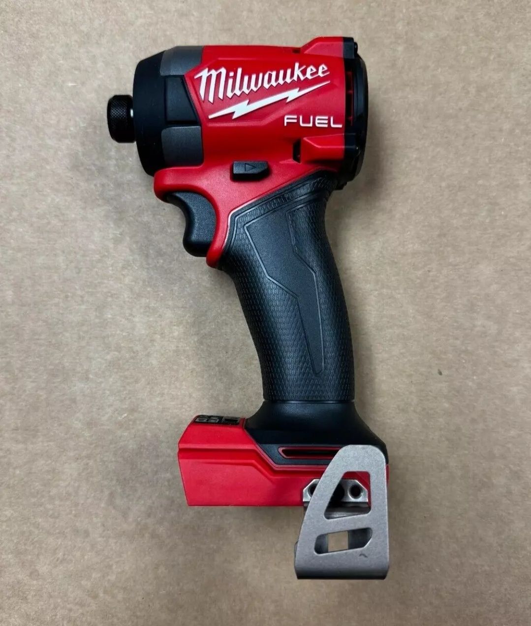 Акумуляторний ударний шуруповерт (імпакт) 1/4" Milwaukee 2953-20 США