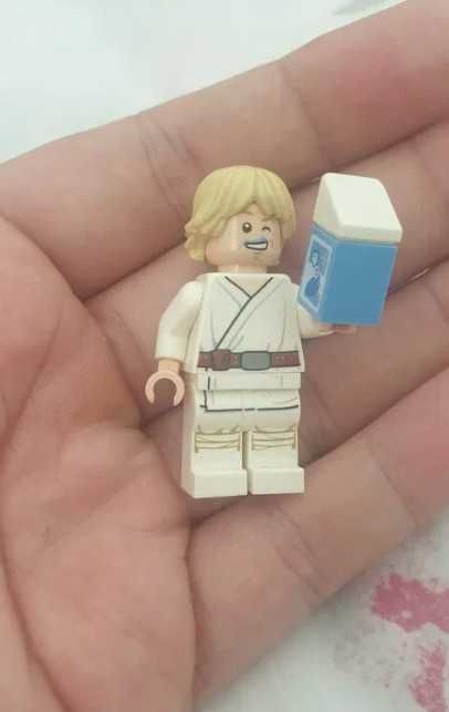 LEGO Star Wars 30625 - Luke Skywalker com Leite Azul