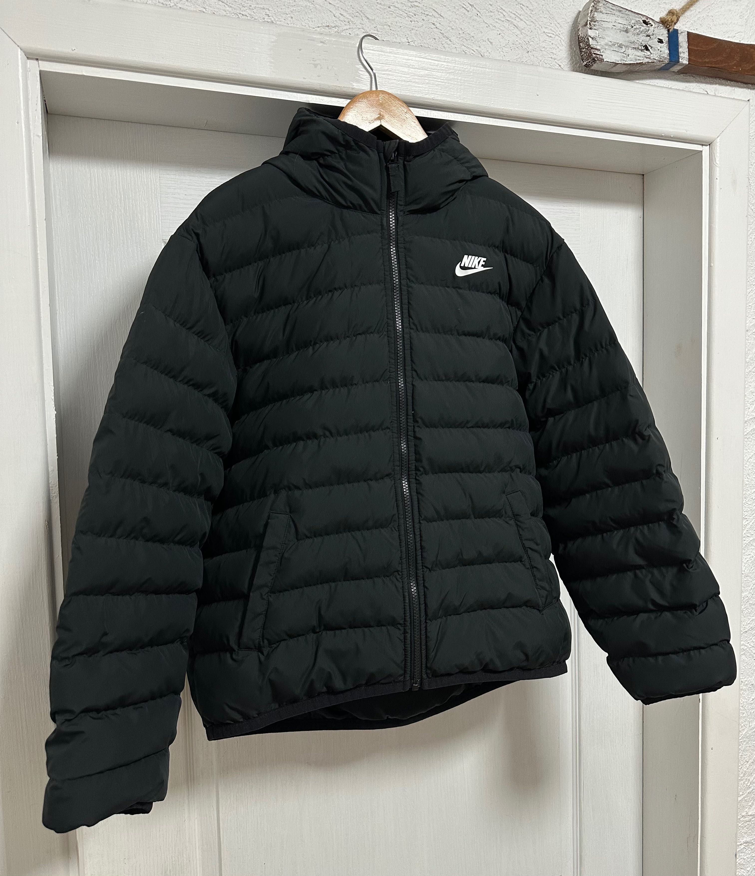 Пуховик Nike XS-S размер NSW