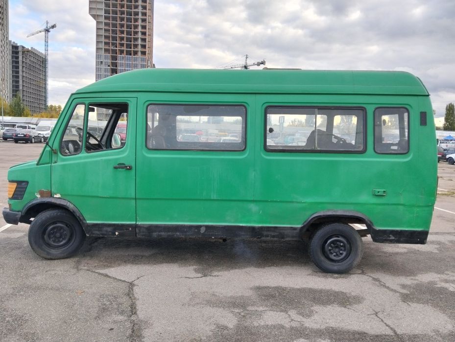 Продам Мерс Т1 на 2.3 мотори