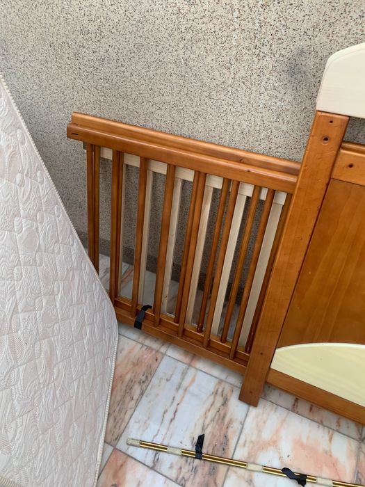 Cama madeira Pinho mel de bebé